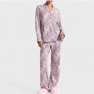 SKIMS Long Sleeve Button up sleep Limited Edition Bloom Mini Multi Animal Pink